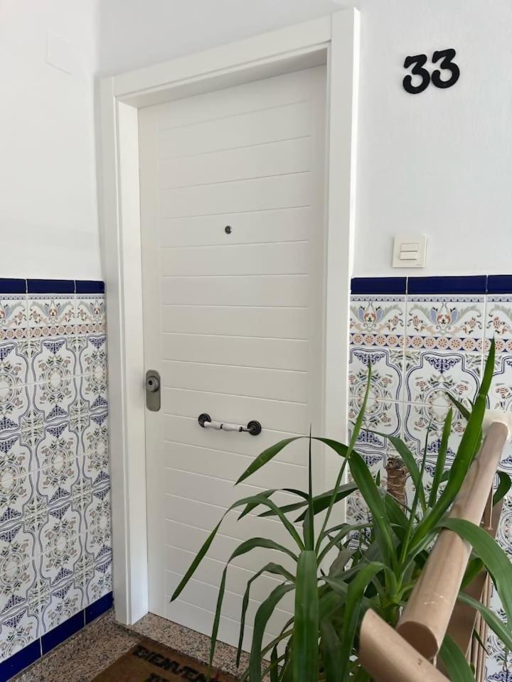 Apartamento 3 Hab Con Parking Junto A La Playa Nerja Exteriör bild