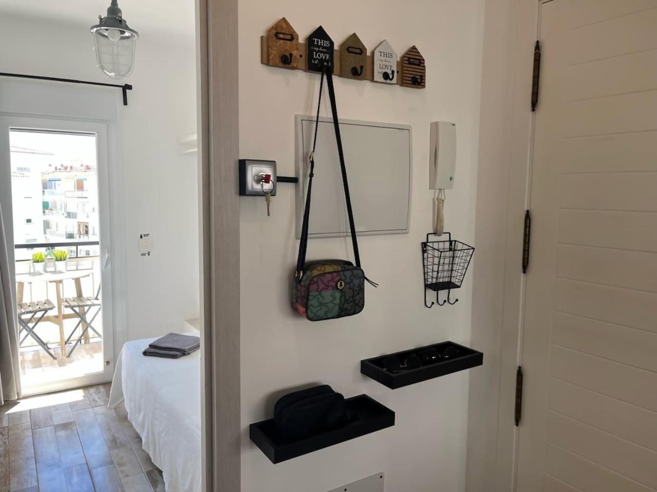 Apartamento 3 Hab Con Parking Junto A La Playa Nerja Exteriör bild