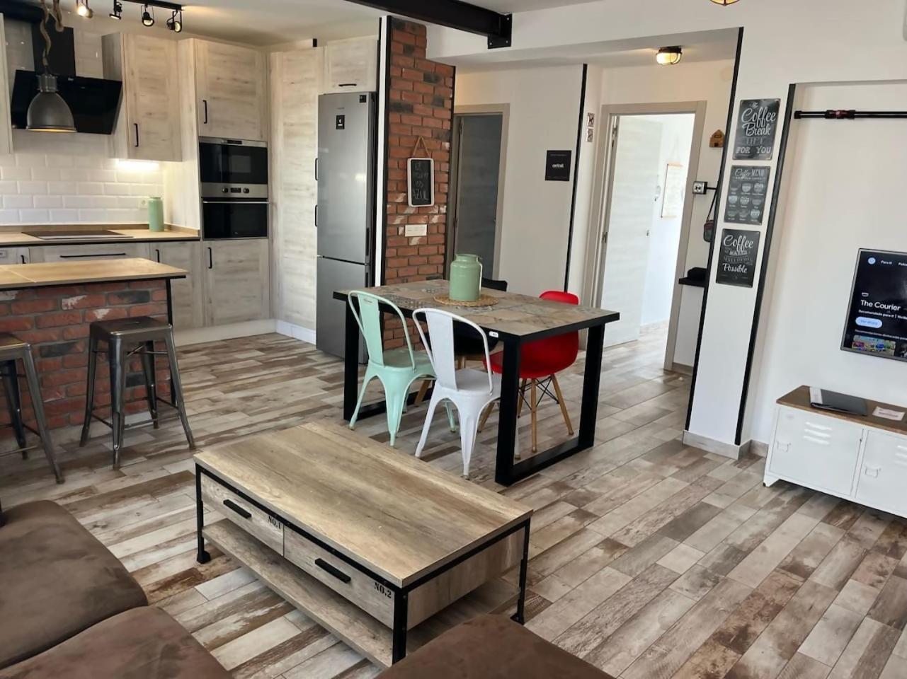 Apartamento 3 Hab Con Parking Junto A La Playa Nerja Exteriör bild